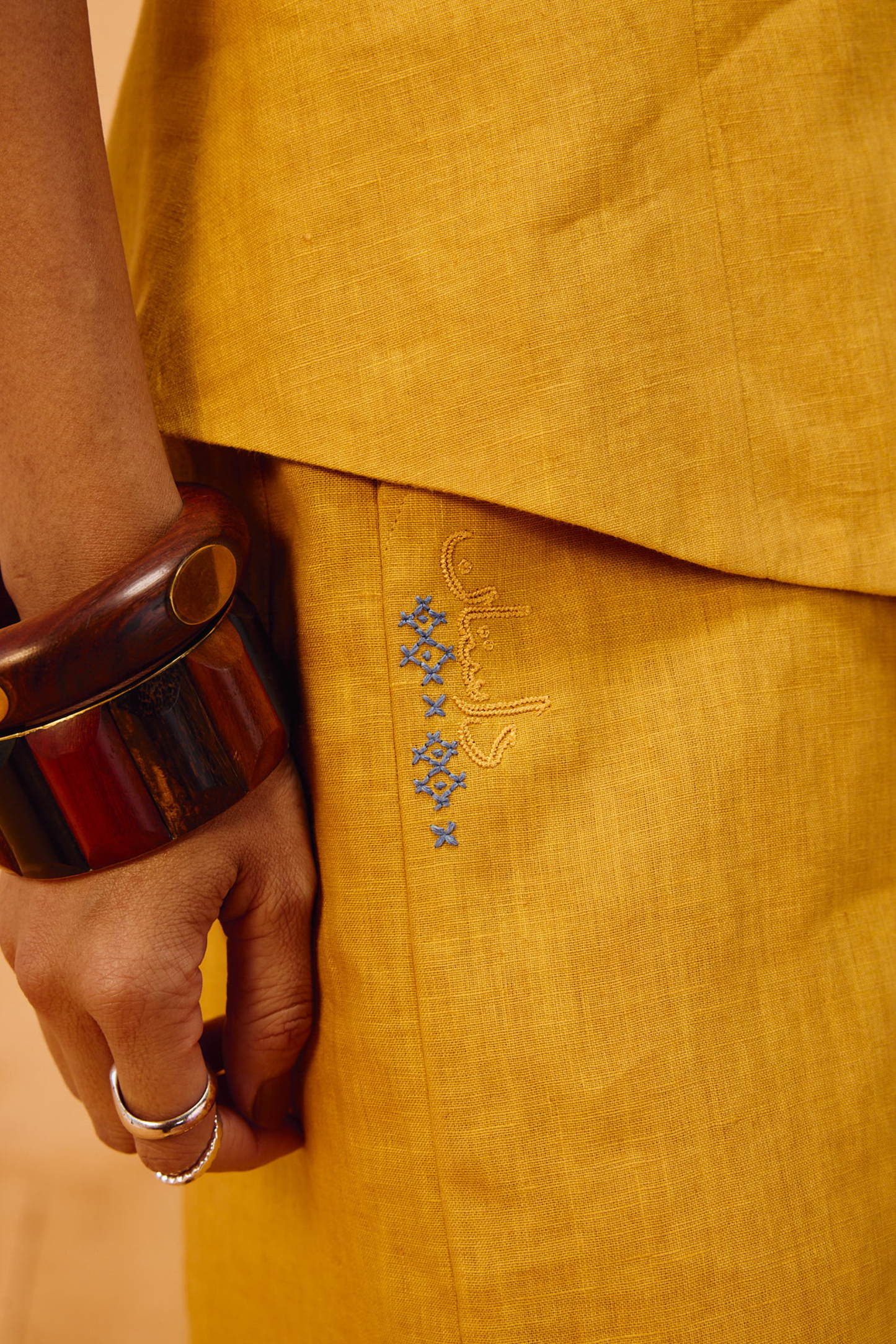 Golden Daydream Linen Waistcoat