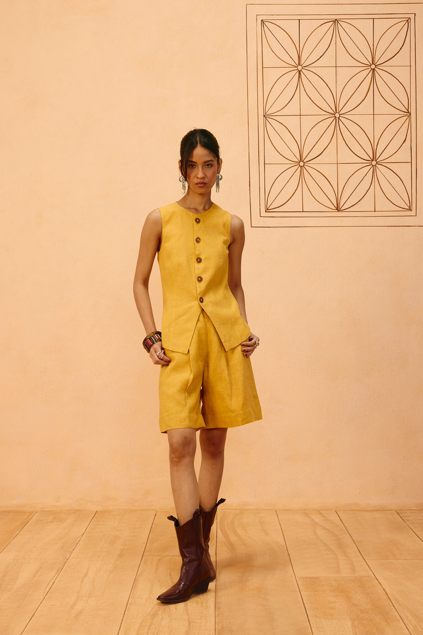 The Golden Linen Set