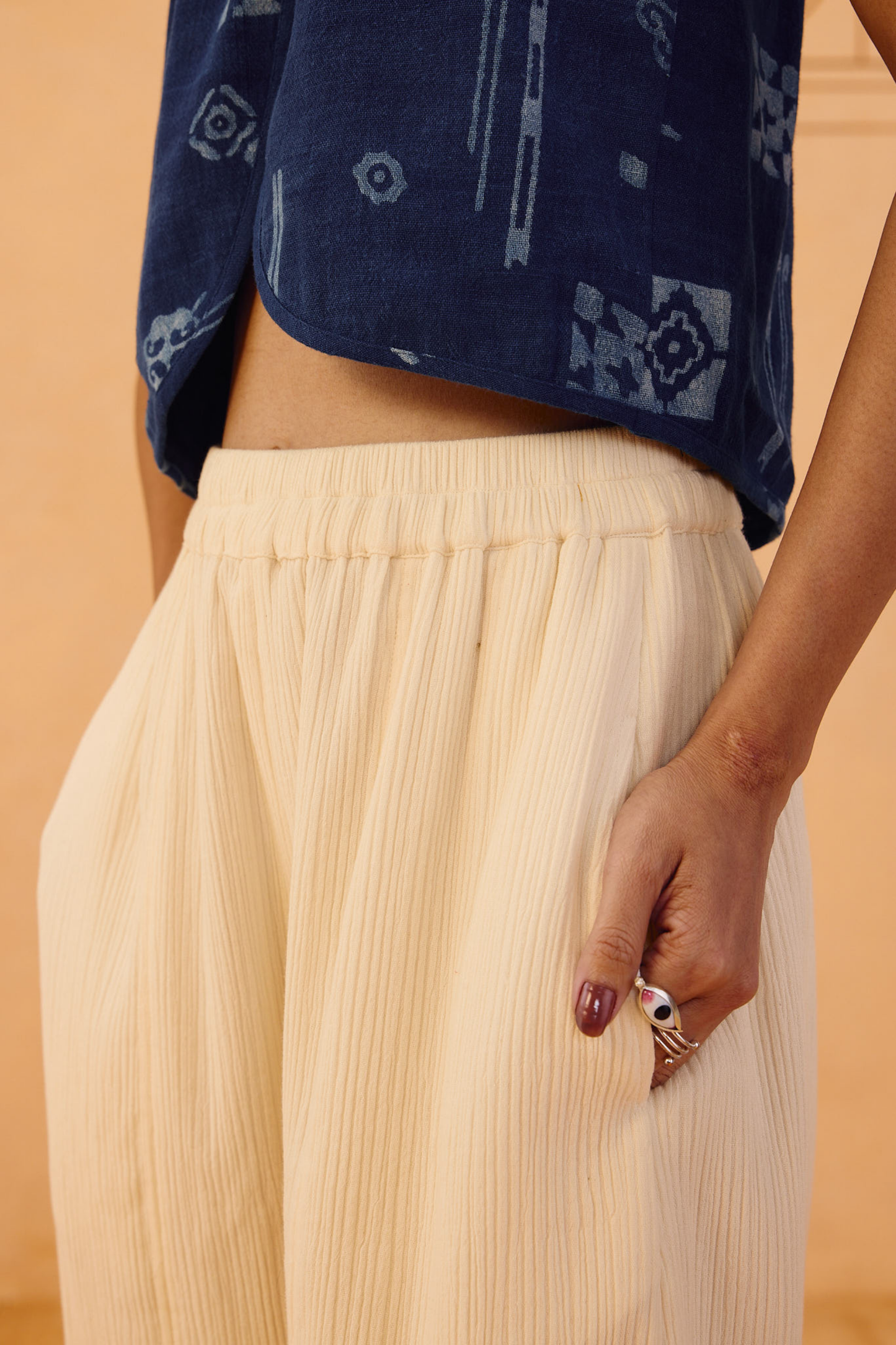 The Frame Organic Cotton Barrel Trousers
