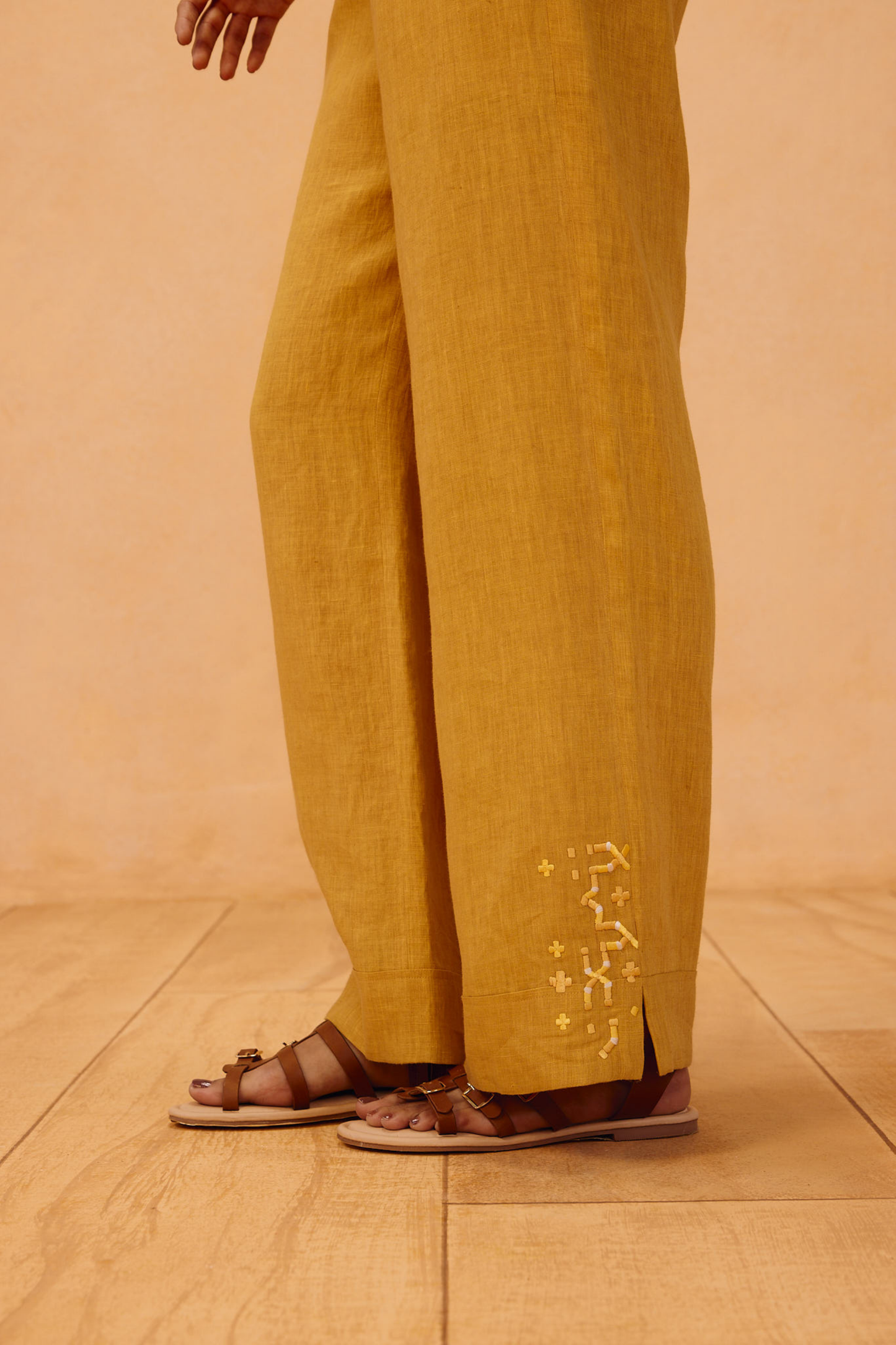 The Ghar Linen Trousers