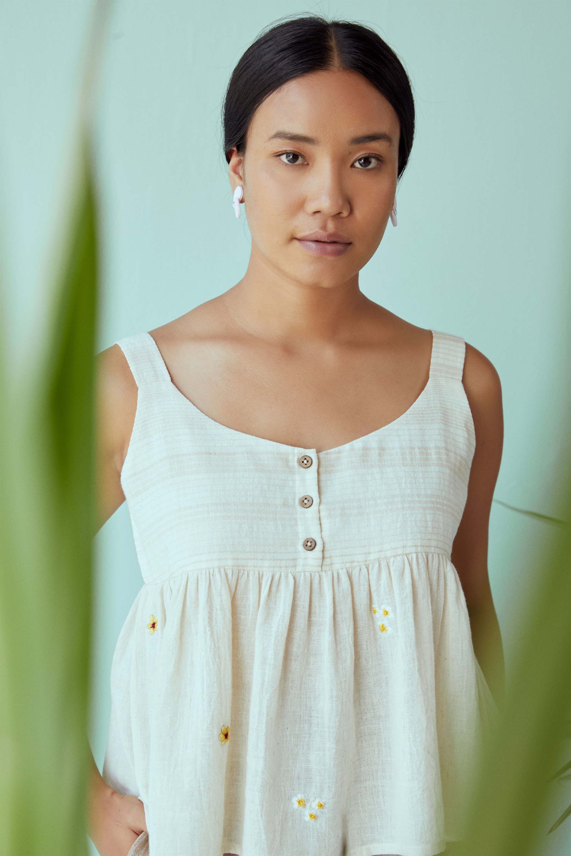 the summery sleeveless handwoven organic cotton top