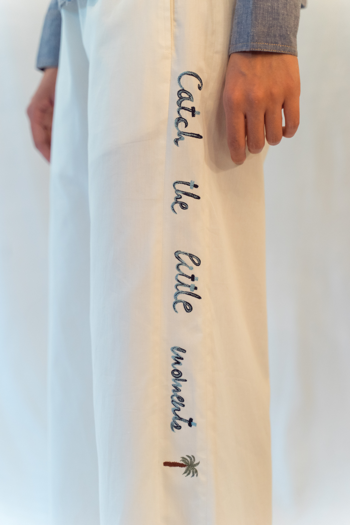 Sui | CATCH THE MOMENTS embroidered organic cotton pants from Flow Winter Collection 2019