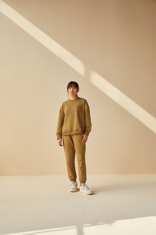 the palmy olive organic cotton terry jogger straight leg sweatpants