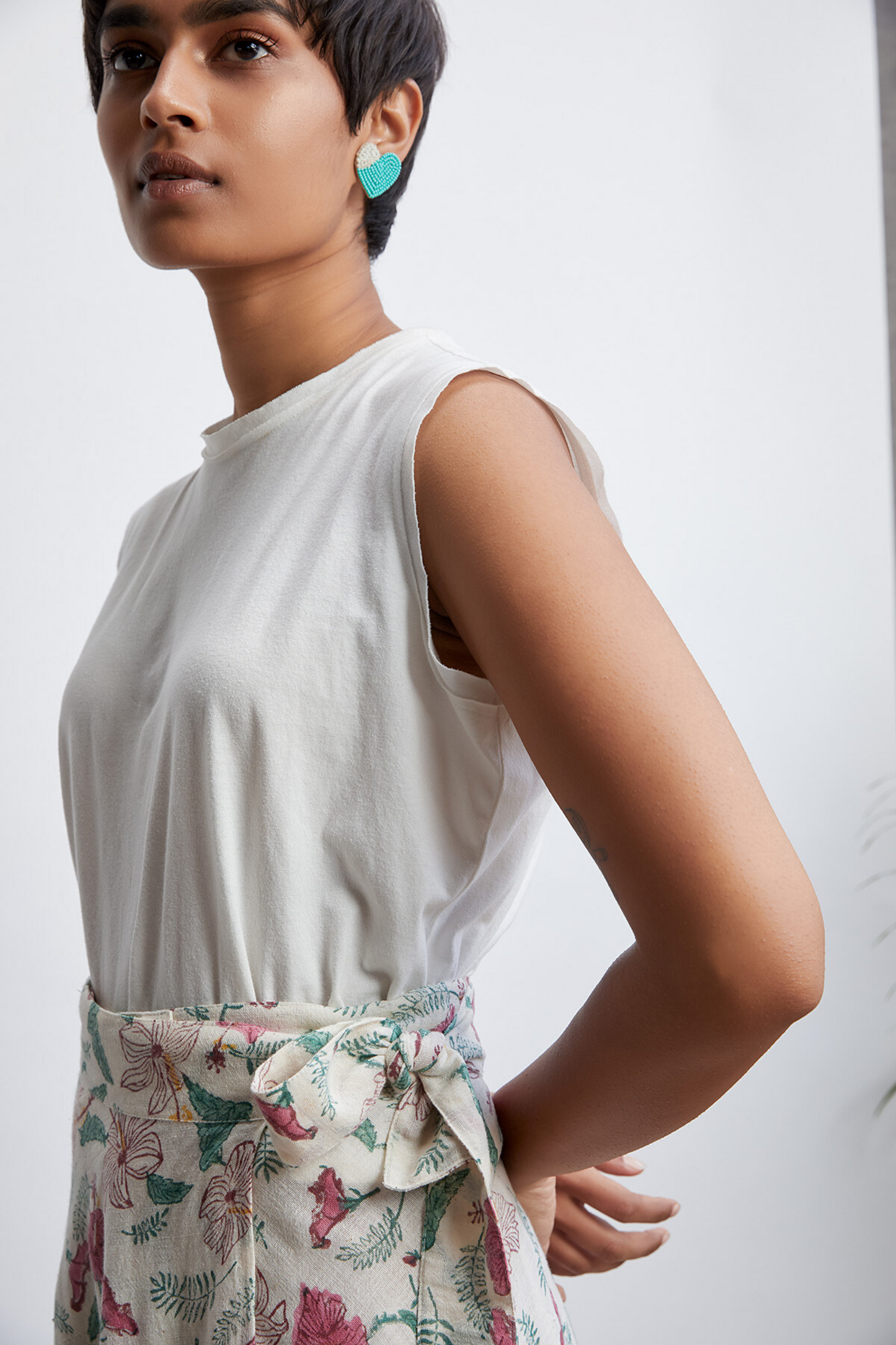Summer knit sleeveless organic cotton knit top